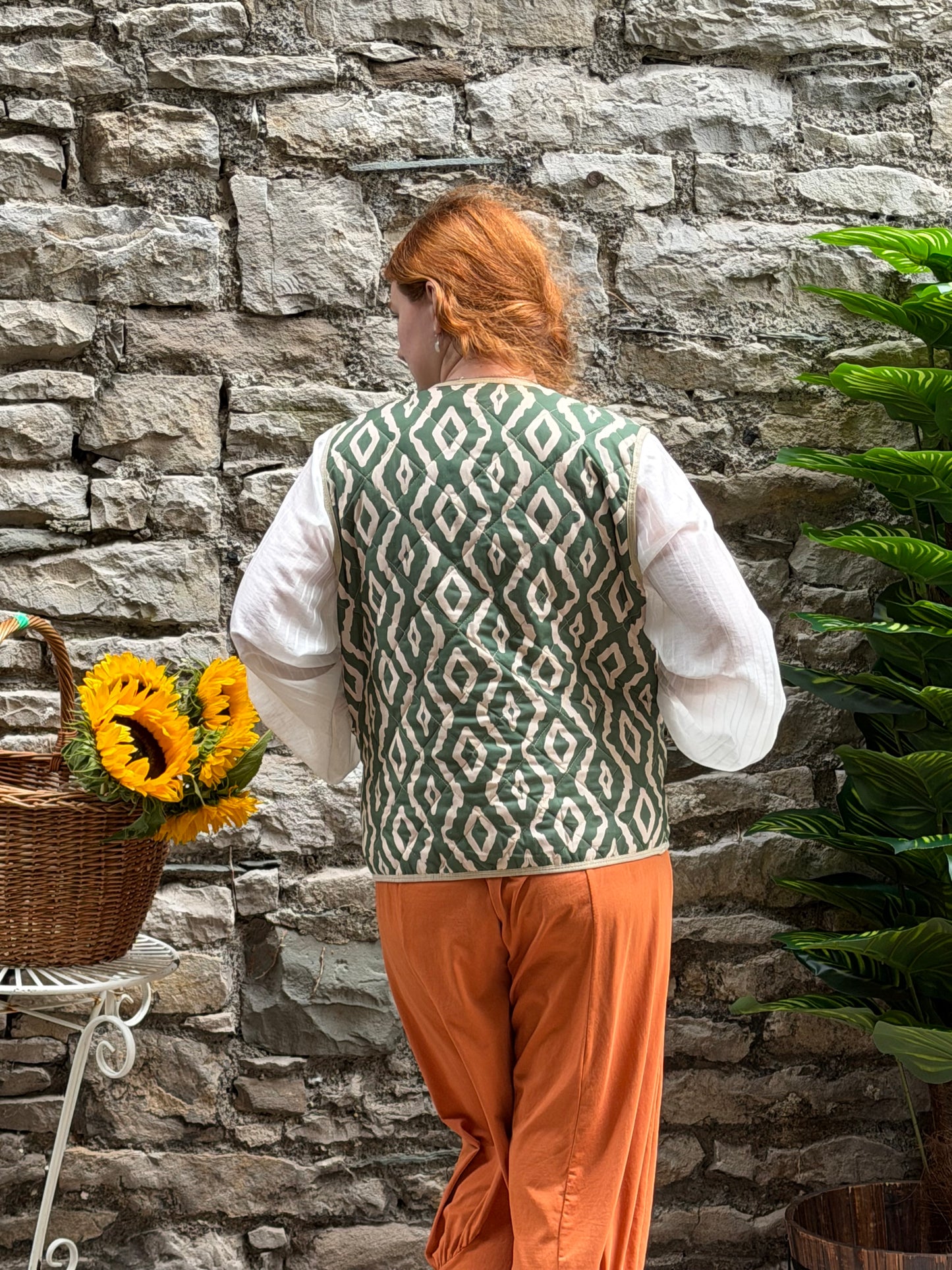 Quilted gilet one size fits 10-16 in green print