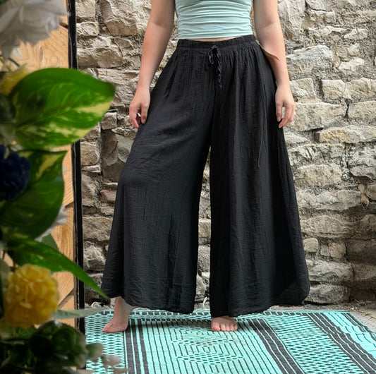 Amoki Crinkle Fully Floaty Black Set One Fit Size 8-20