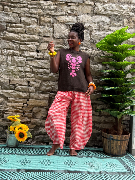 Stunning Lobster Knitted Sleeveless Jumper/ Tant Top/Vest 🦞Brown