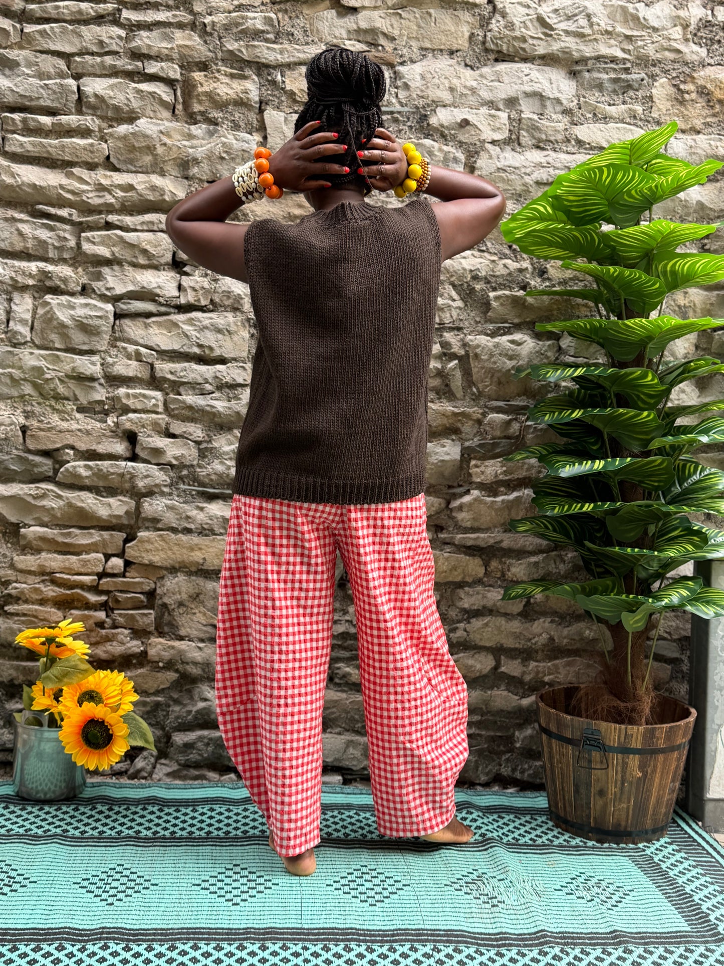 Stunning Lobster Knitted Sleeveless Jumper/ Tant Top/Vest 🦞Brown