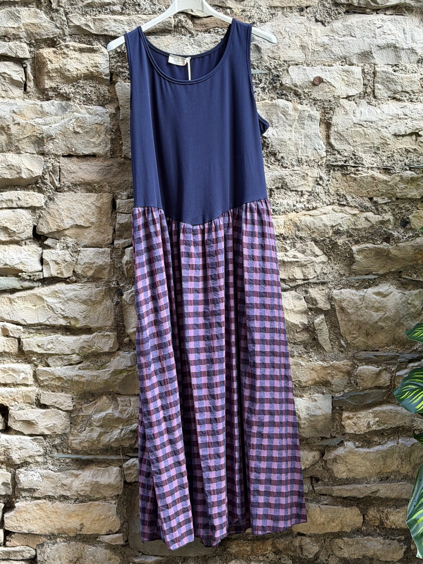 Stunning Tama Layering Dress size 8.22 Purple and Navy