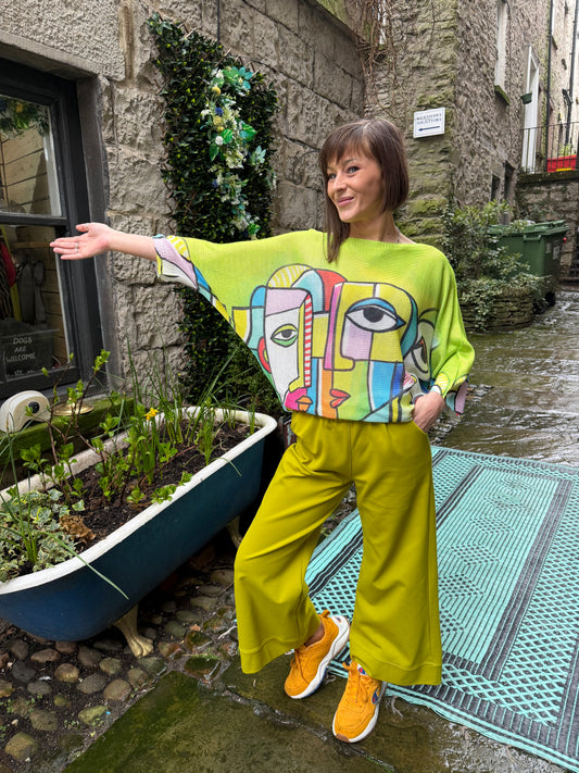 ODA Soft Knitted Top Size 8-18