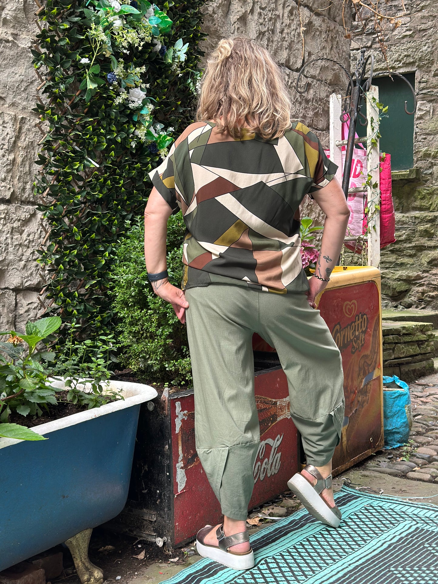 Ossa Geo Print Top Fits Size 8-18 Green mix Colours