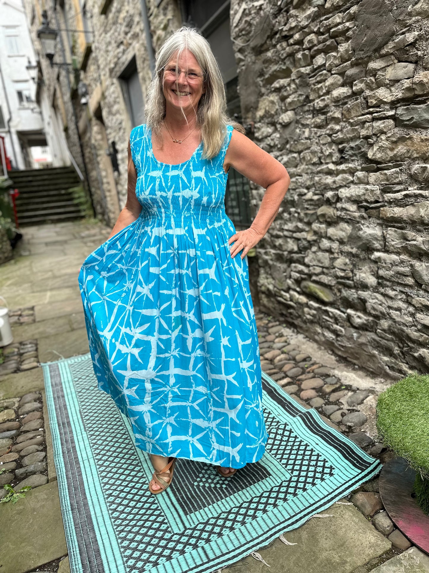 Stunning Tenda Ruched Dress Fits up to Size 26