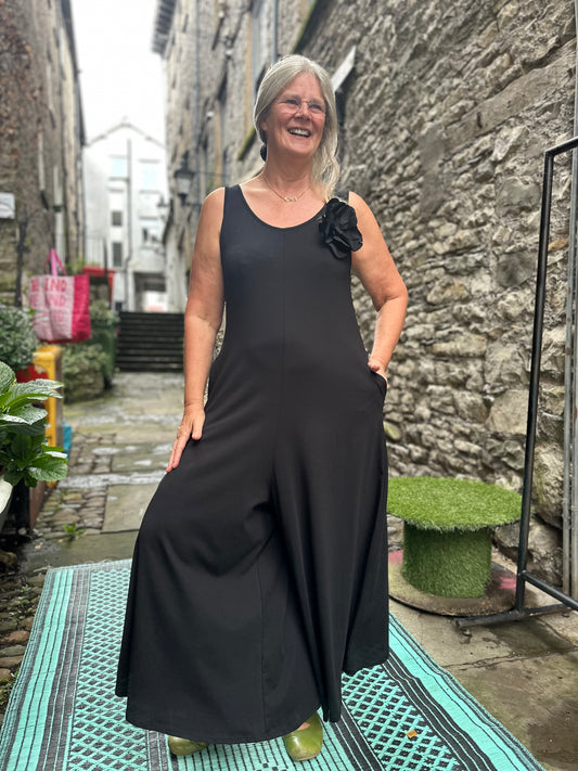 Preloved Stunning Elegant Fit Relax Black Oboe Jumpsuit, One Piece Fits Size 10-18