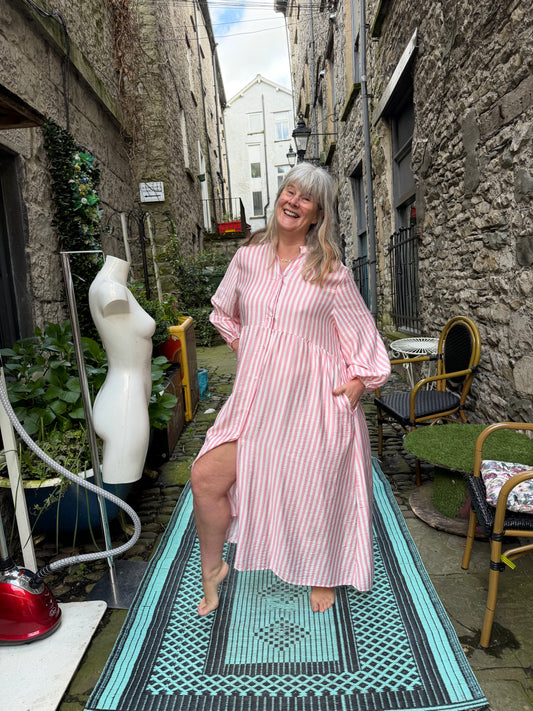 Absolutely Stunning French Striped Maxi Dress in Pink and White Fits Size 10-20