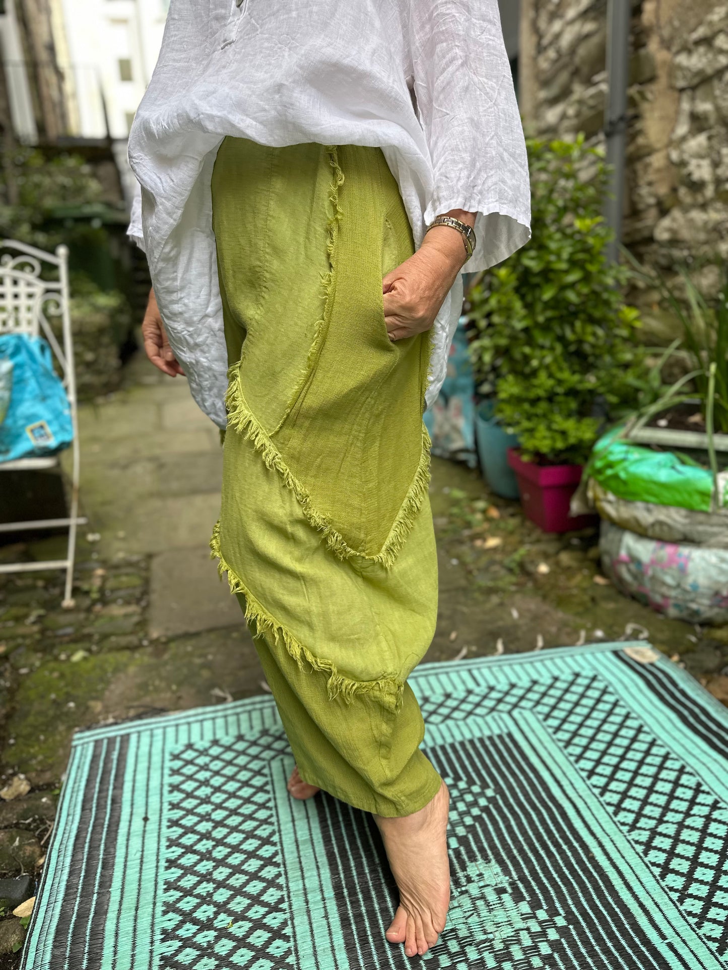 Loba Pure Linen Trousers With Tapered Cuffs Fits Size 8-14