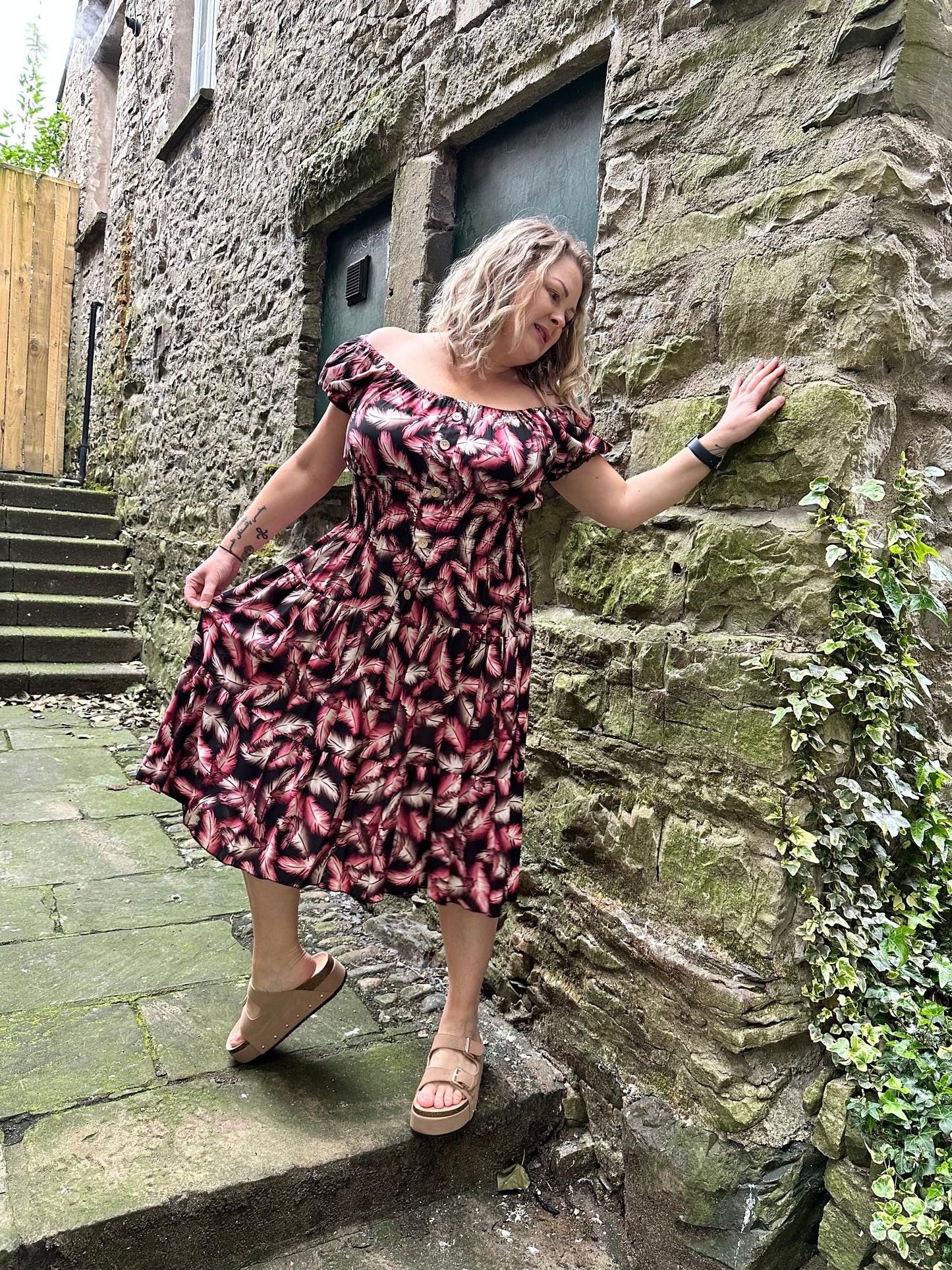 Feather Print Atta Dress In Midi Length Fits Size 8-20