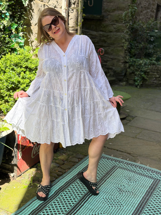 Stunning White Broderie Anglaise Tiered Shirt Dress Fits Size 10-18