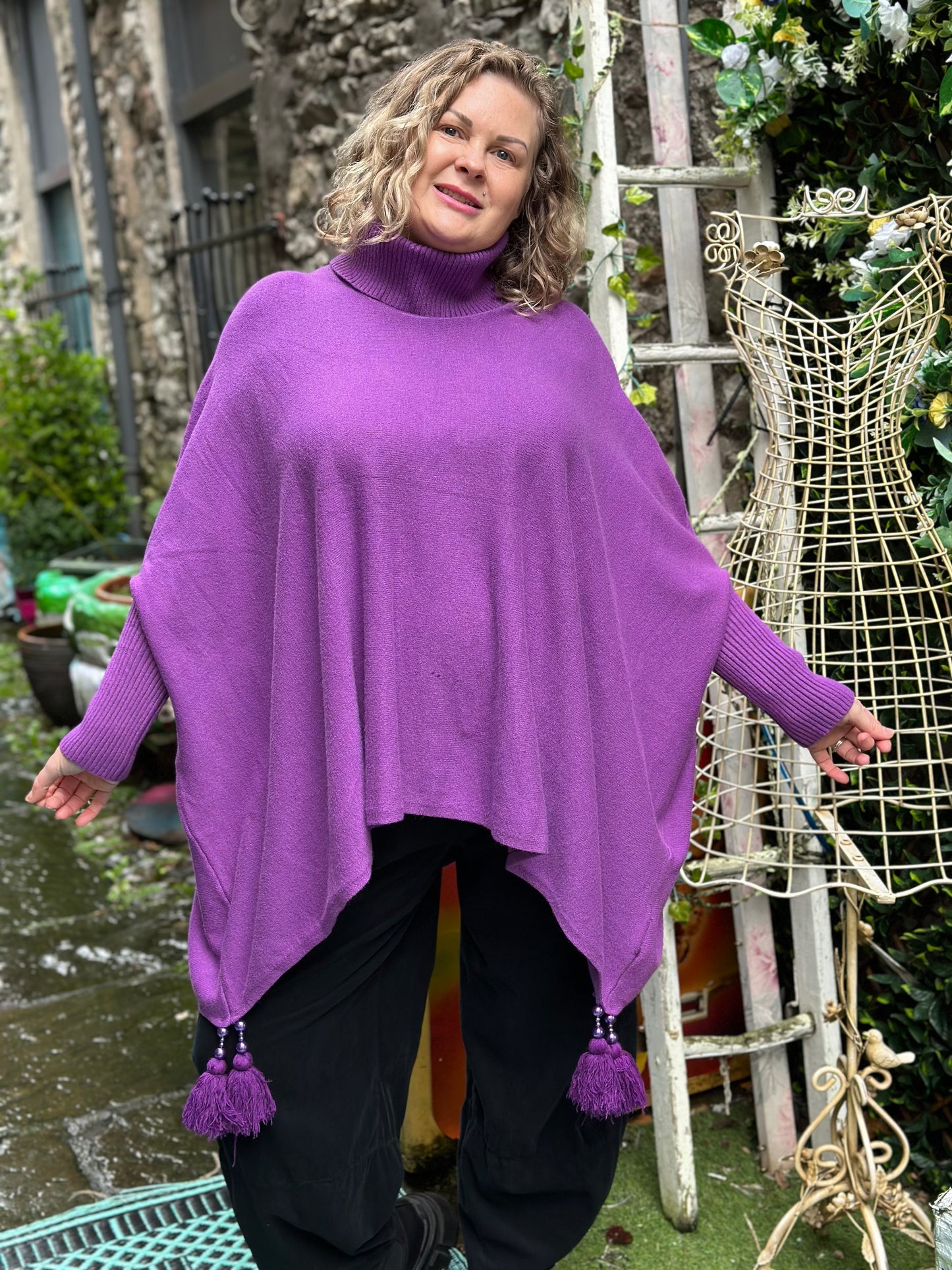 Stunning Purple Soft Knit Bella Jumper Fits Size 10-28