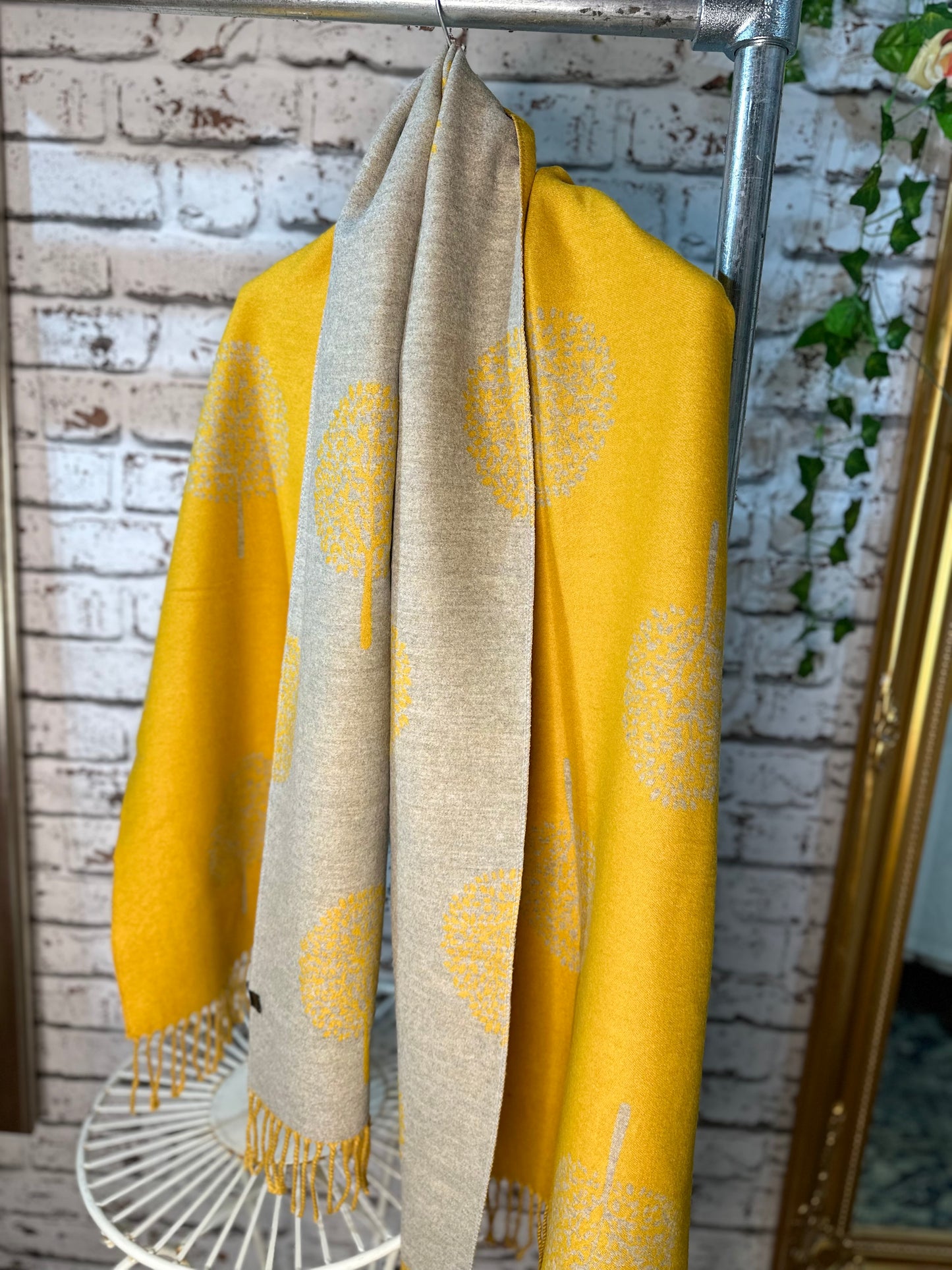Exquisite Double Sided Cashmere Tree of Life Scarf