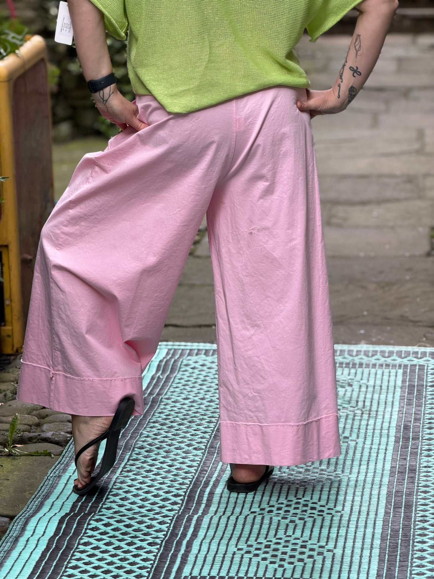 Super-Stretch Pink Wide-Leg Chic Trousers One Size 10-22