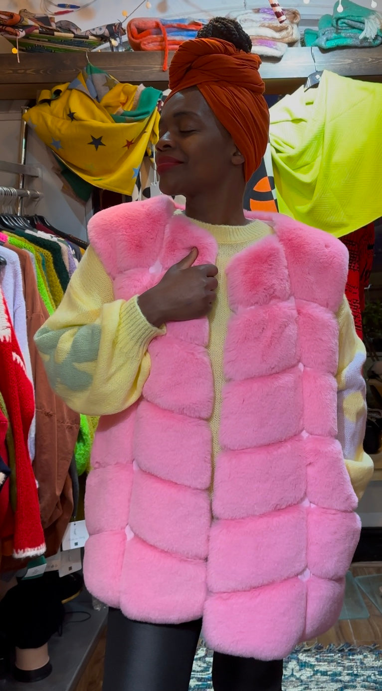 Exquisite Fluffy Faux Fur Pink Koro Gilet Fits Size 10-18