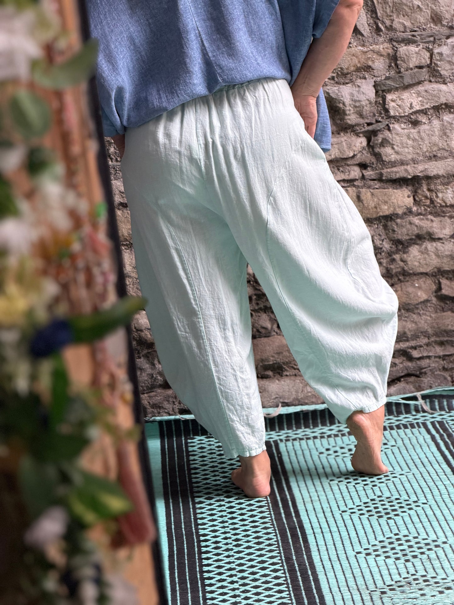 Elegant Linen Mix Trousers In Mint Colour Fits Size 10-22