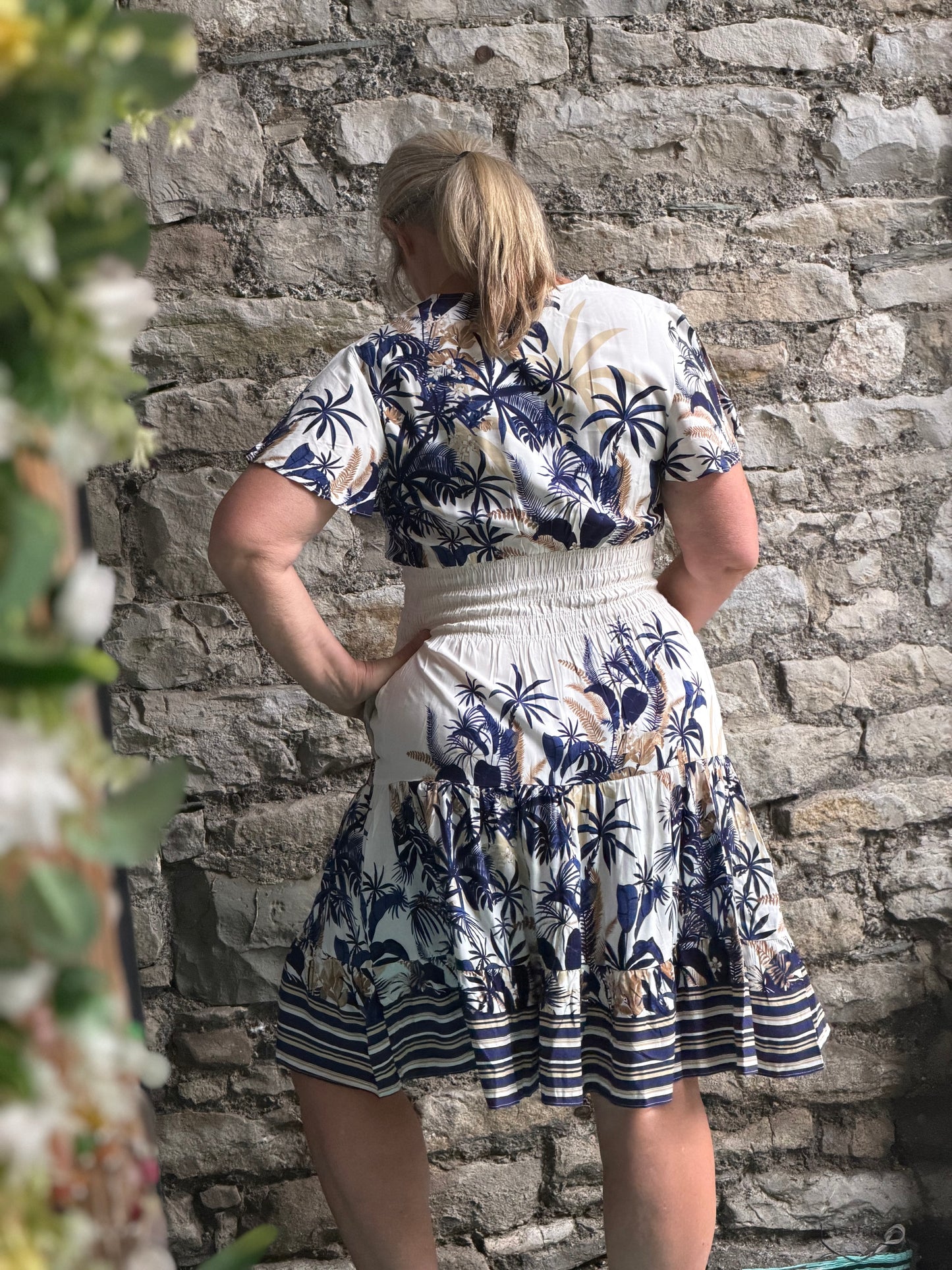 Stunning Palm Print Atta Dress In Midi Length Fits Size 8-20