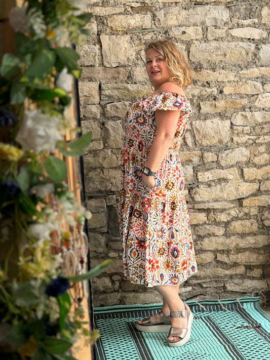 Stunning Printed Atta Dress In Midi Length Fits Size 8-20