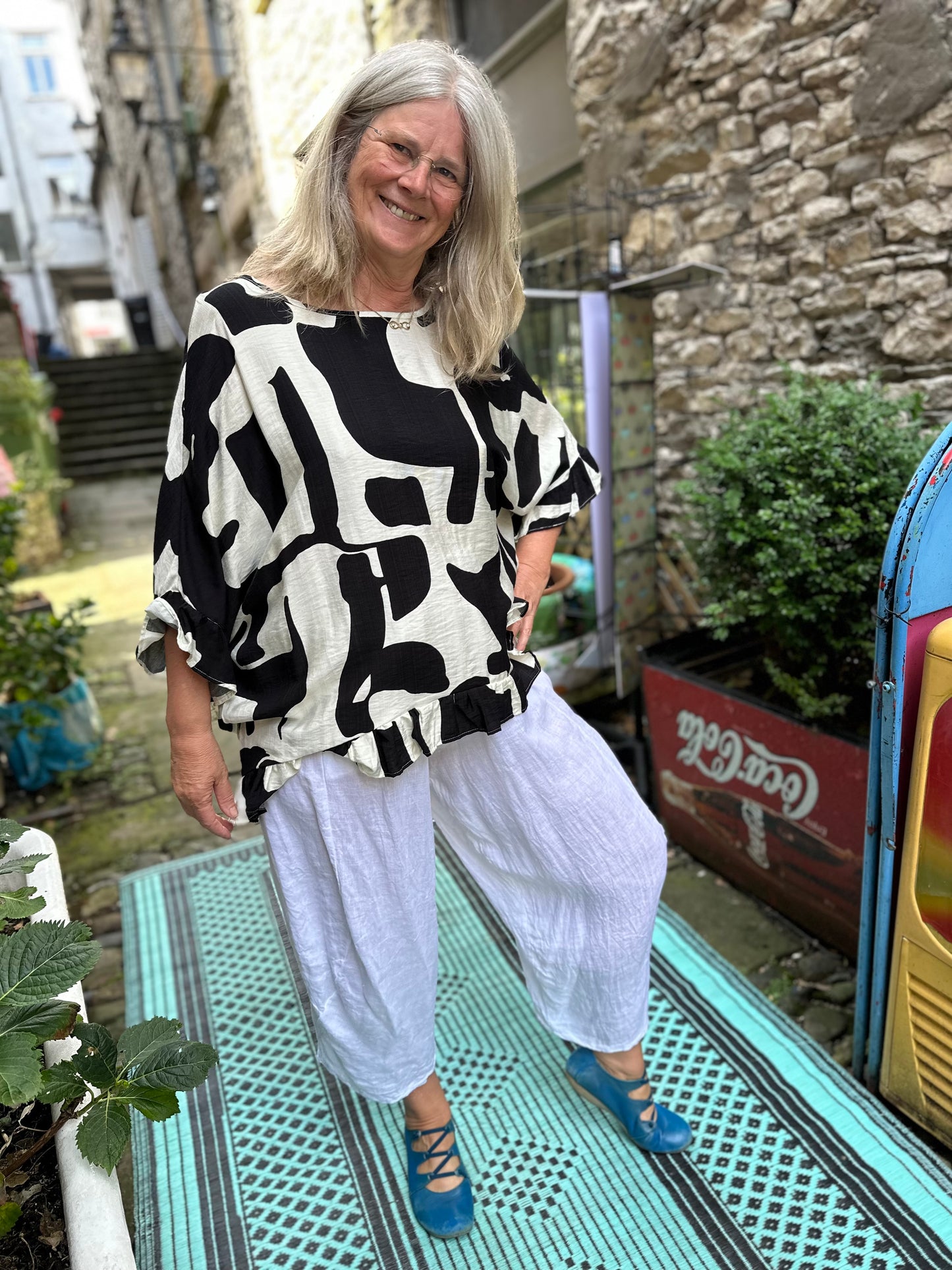 Monochrome Akouma Top Fits Size 12-20