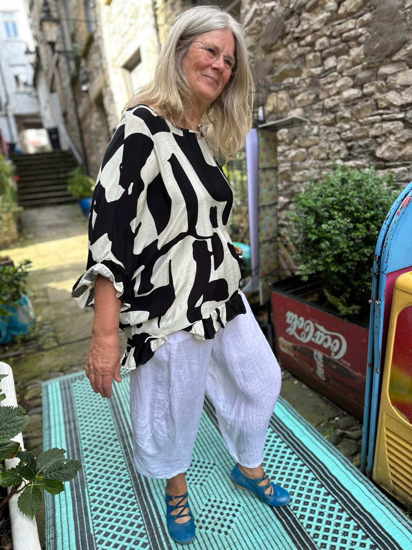Monochrome Akouma Top Fits Size 12-20