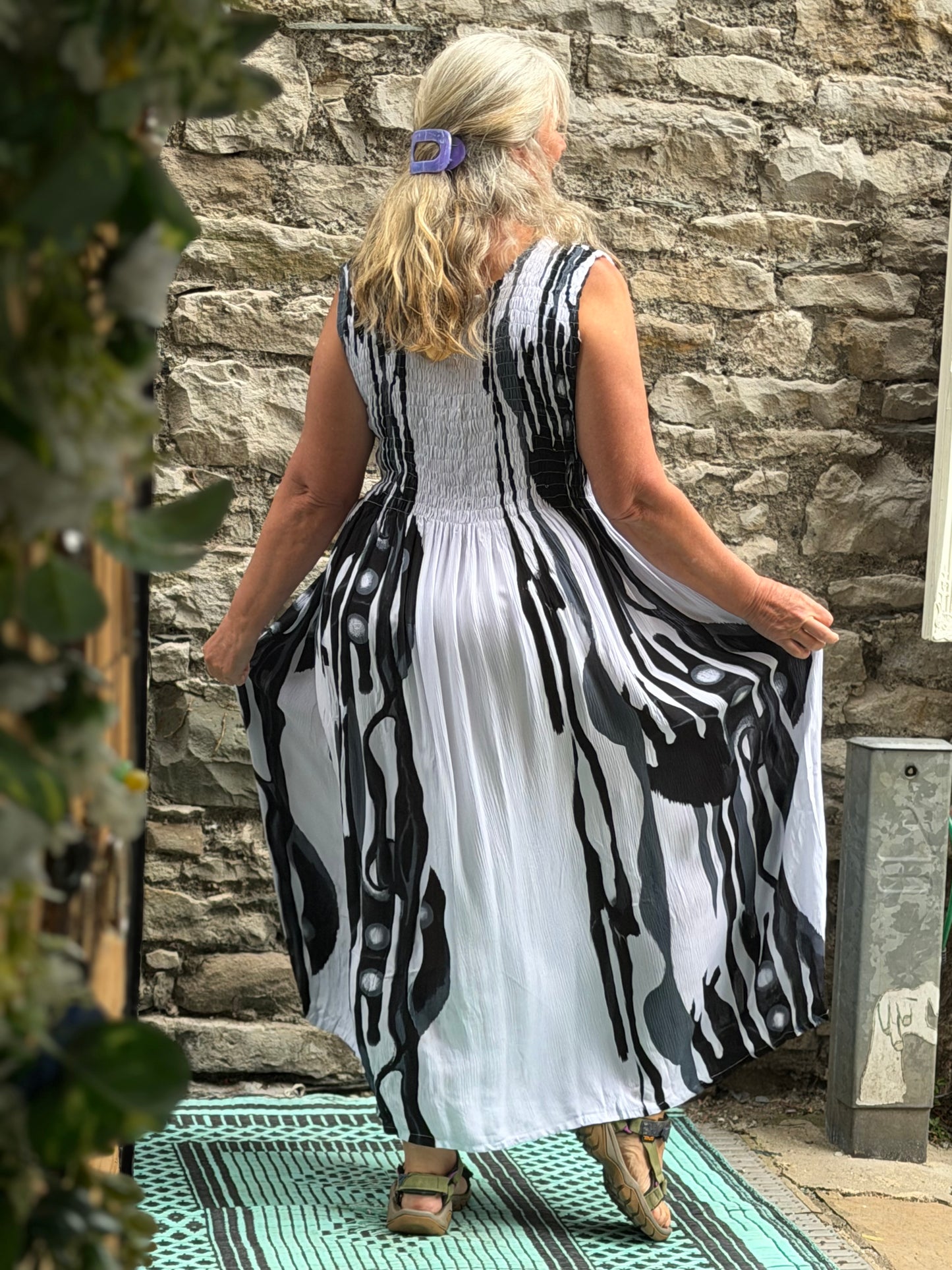 Stunning Tenda Ruched Dress Fits up to Size 26