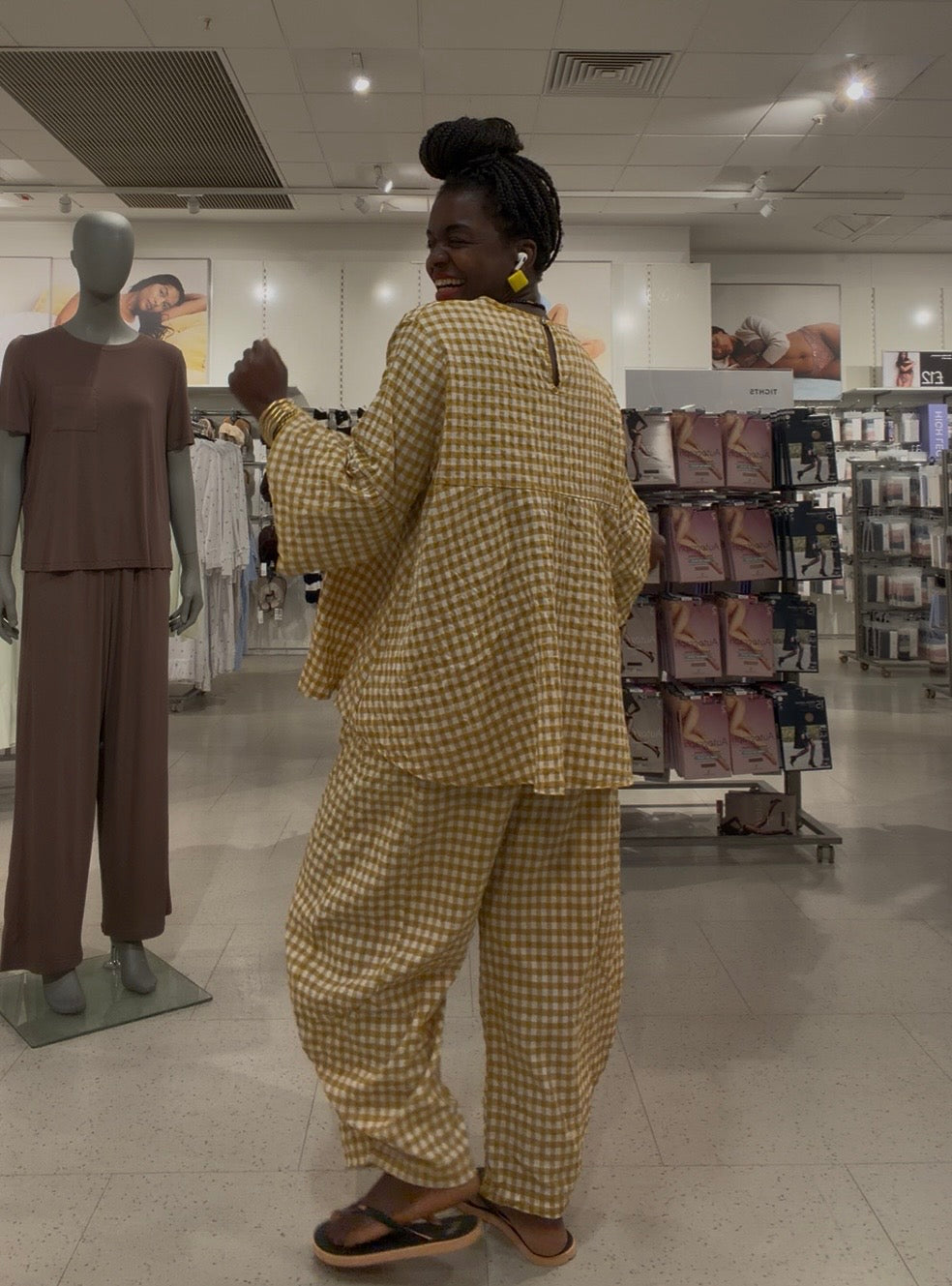 Tama Gingham Barrel Set Top Trousers In Mustard One Size Fits Size 8-18