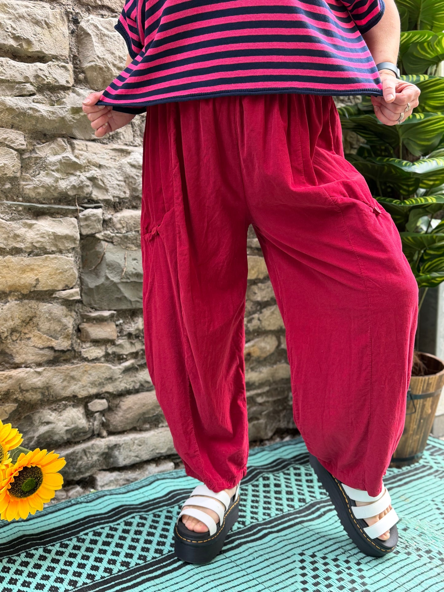 Cord kayah Trousers In Red One Size Fits Size 10-20