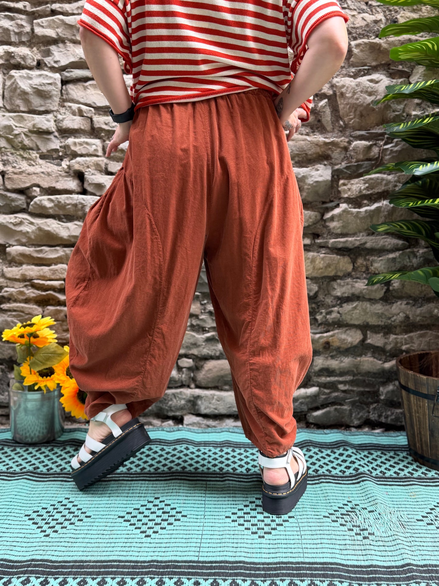 Cord Yeba Trousers In Rust Fits Size 10-26