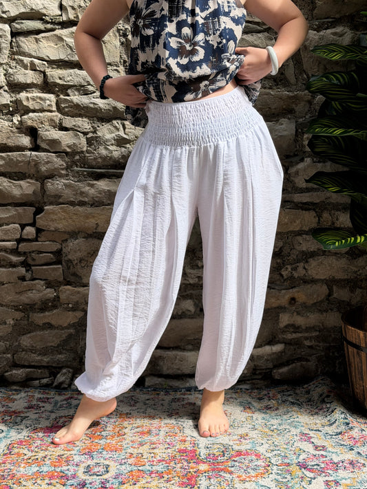 Amoki ruched waist and cuff Crinkle Fully Elasticated Floaty Trousers One Fit Size 8-18 in white