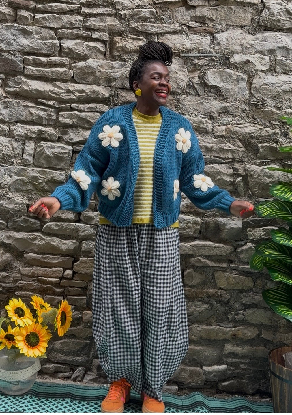 Stunning Soft Knit Daisy  Cardigan In Teal Size S/M