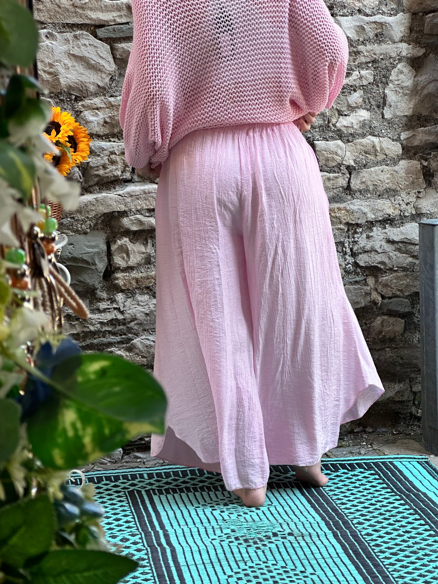 Amoki Crinkle Fully Elasticated Floaty Trousers One Fit Size 8-18 In Light Pink