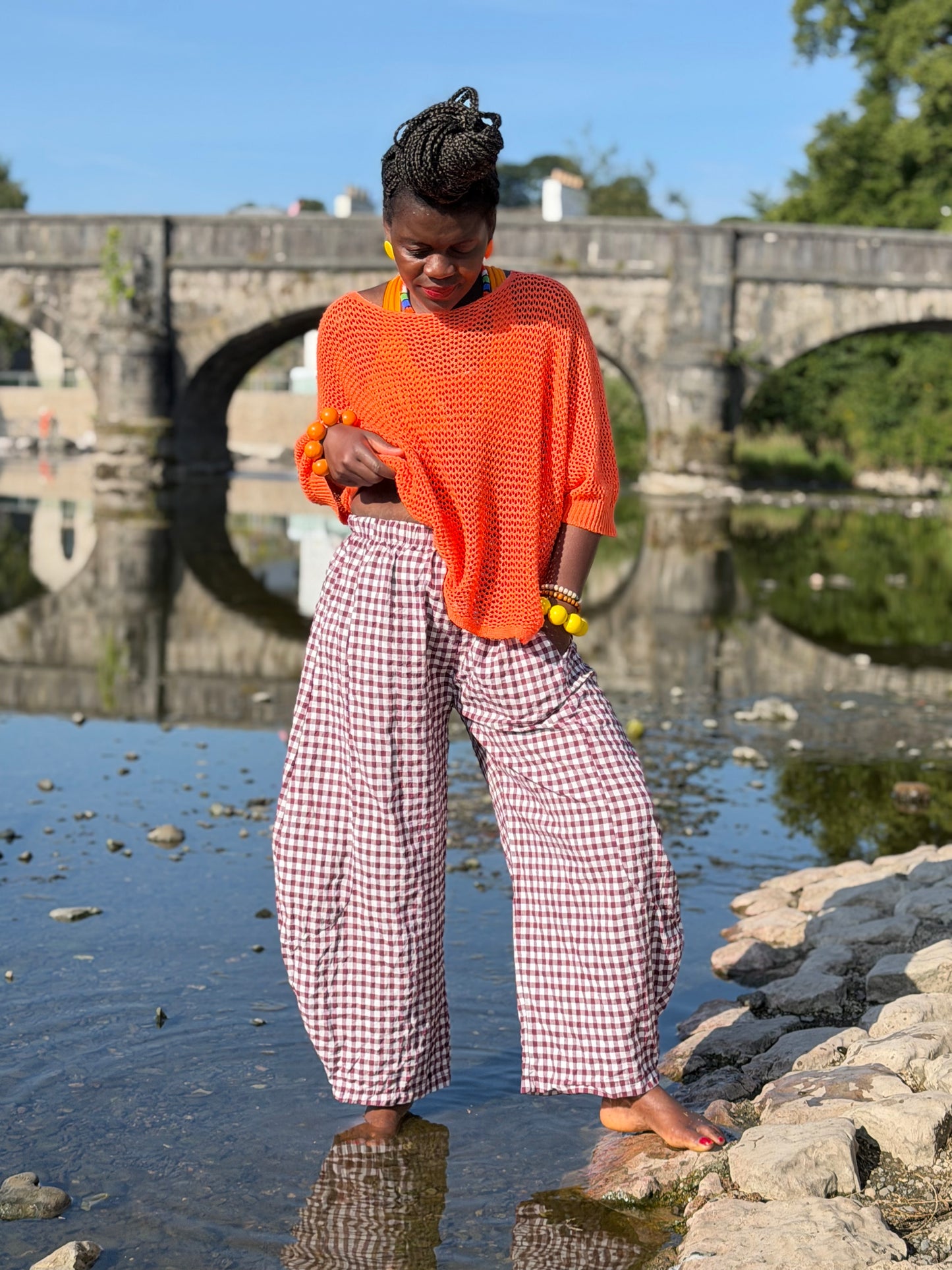 Tama Gingham Barrel Trousers In WINE/White One Size Fits Size 8-18