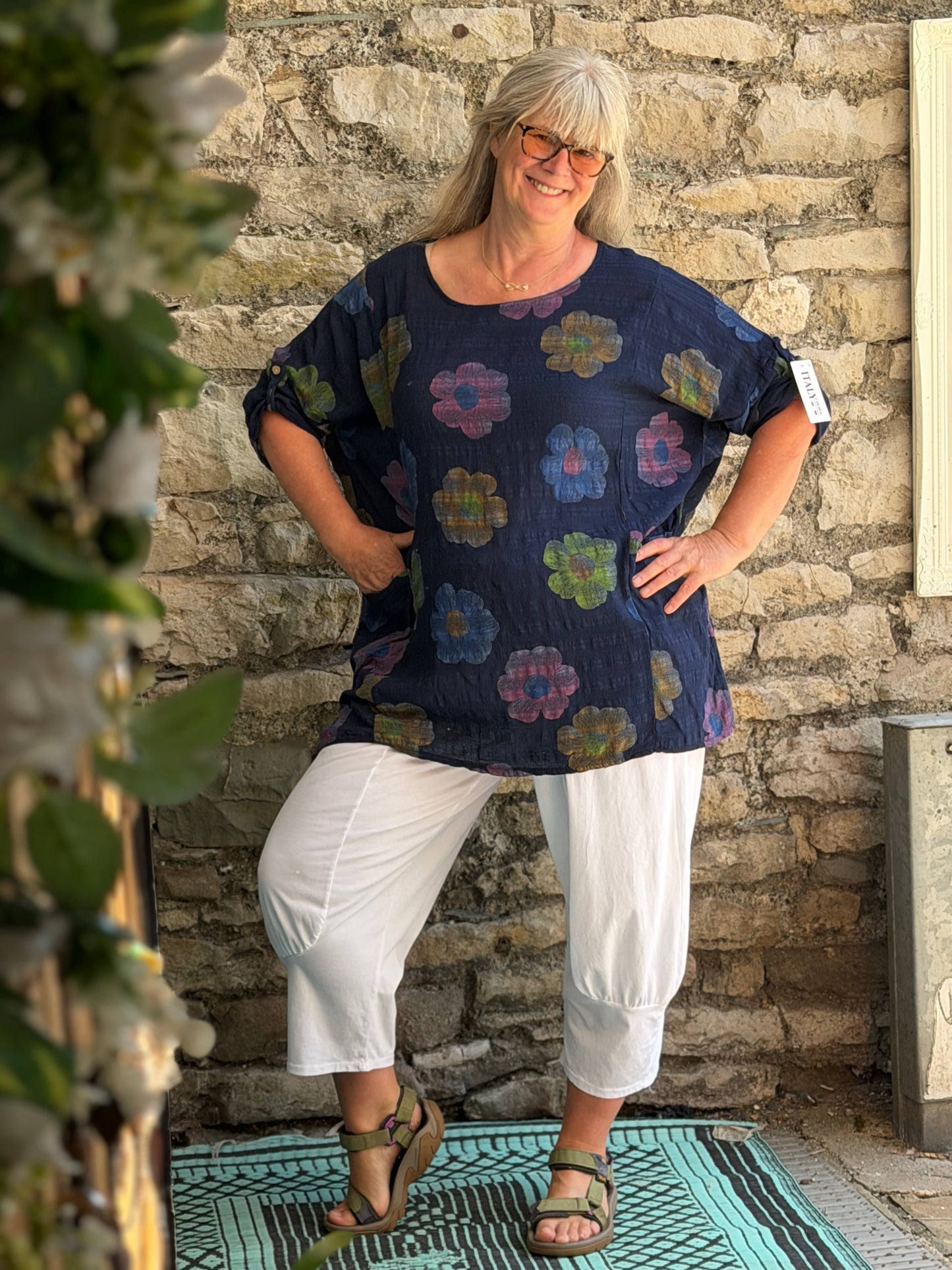 100% Cotton Two Pockets Daisy Amma Top One Size Fit Size 12-20