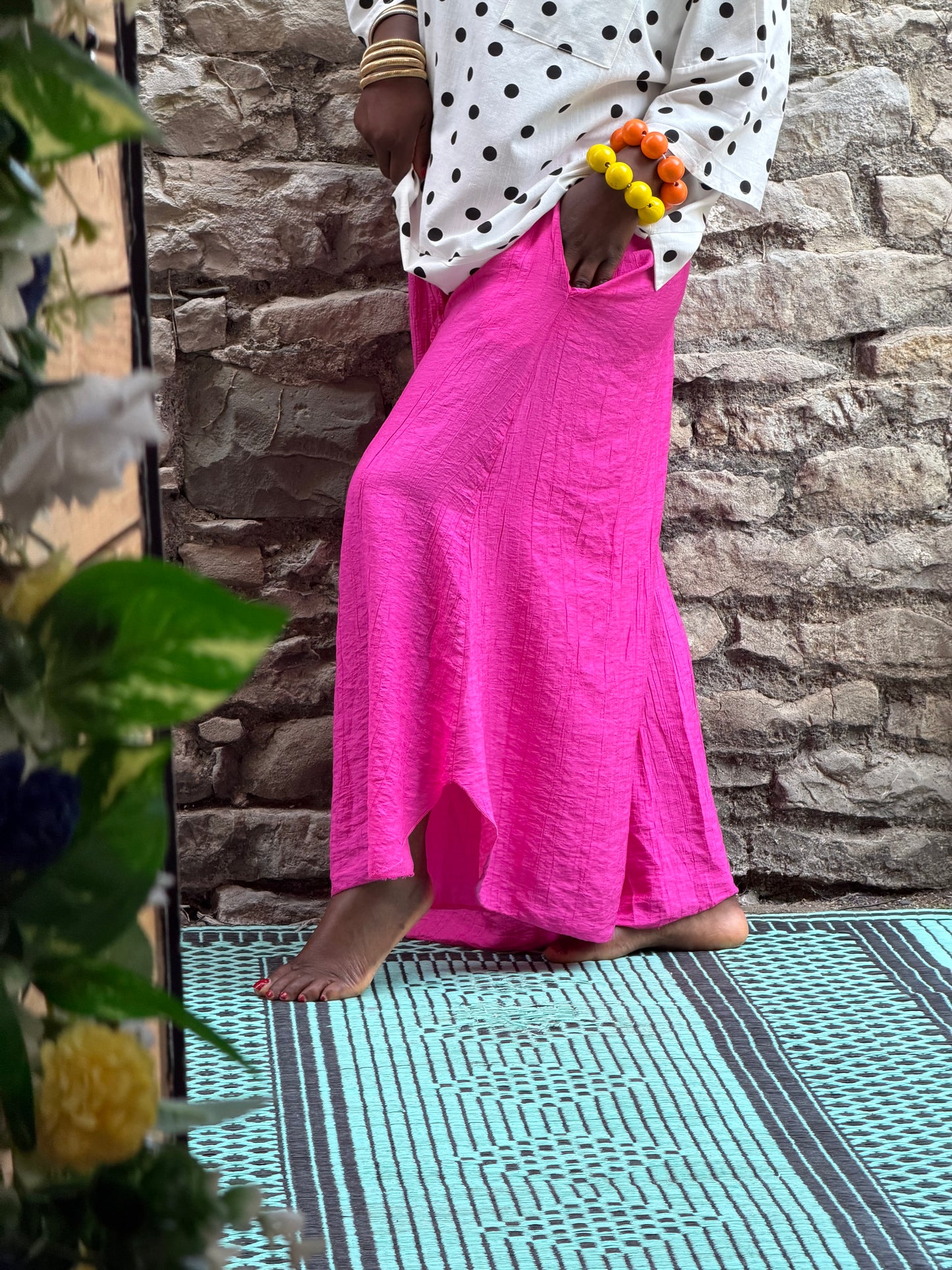 Amoki Crinkle Fully Elasticated Floaty Trousers One Fit Size 8-18 In Pink