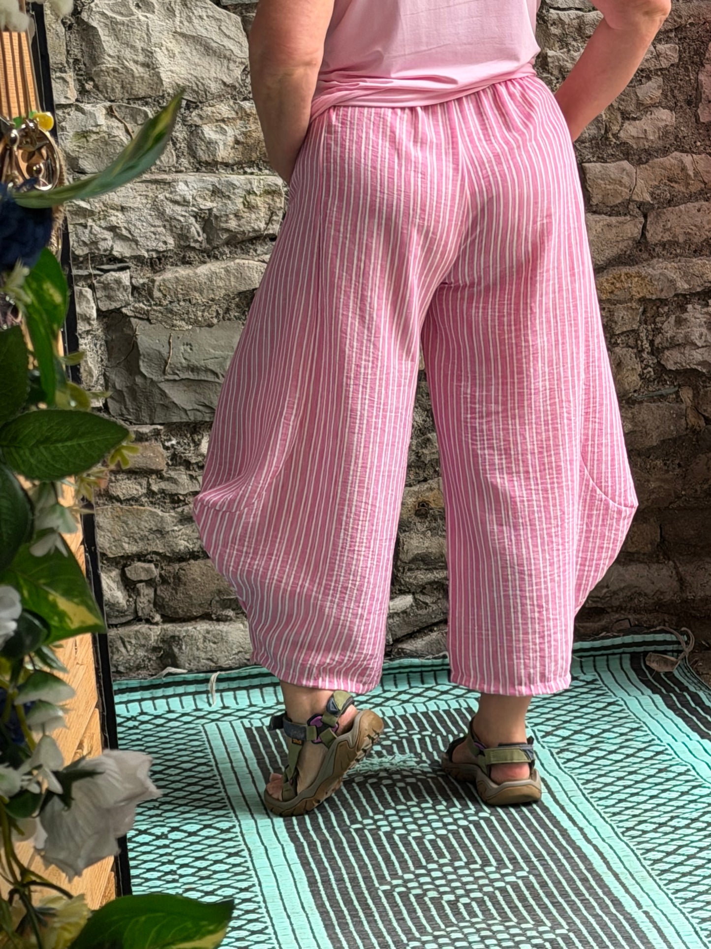One Size Striped Comfy Kemo Barrel Trousers In Pink Fits Size 10-18
