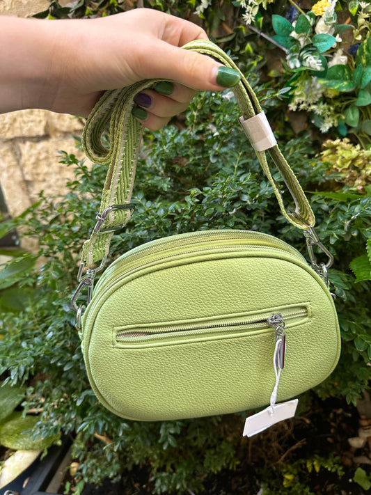 Oval crossbody bag in mint