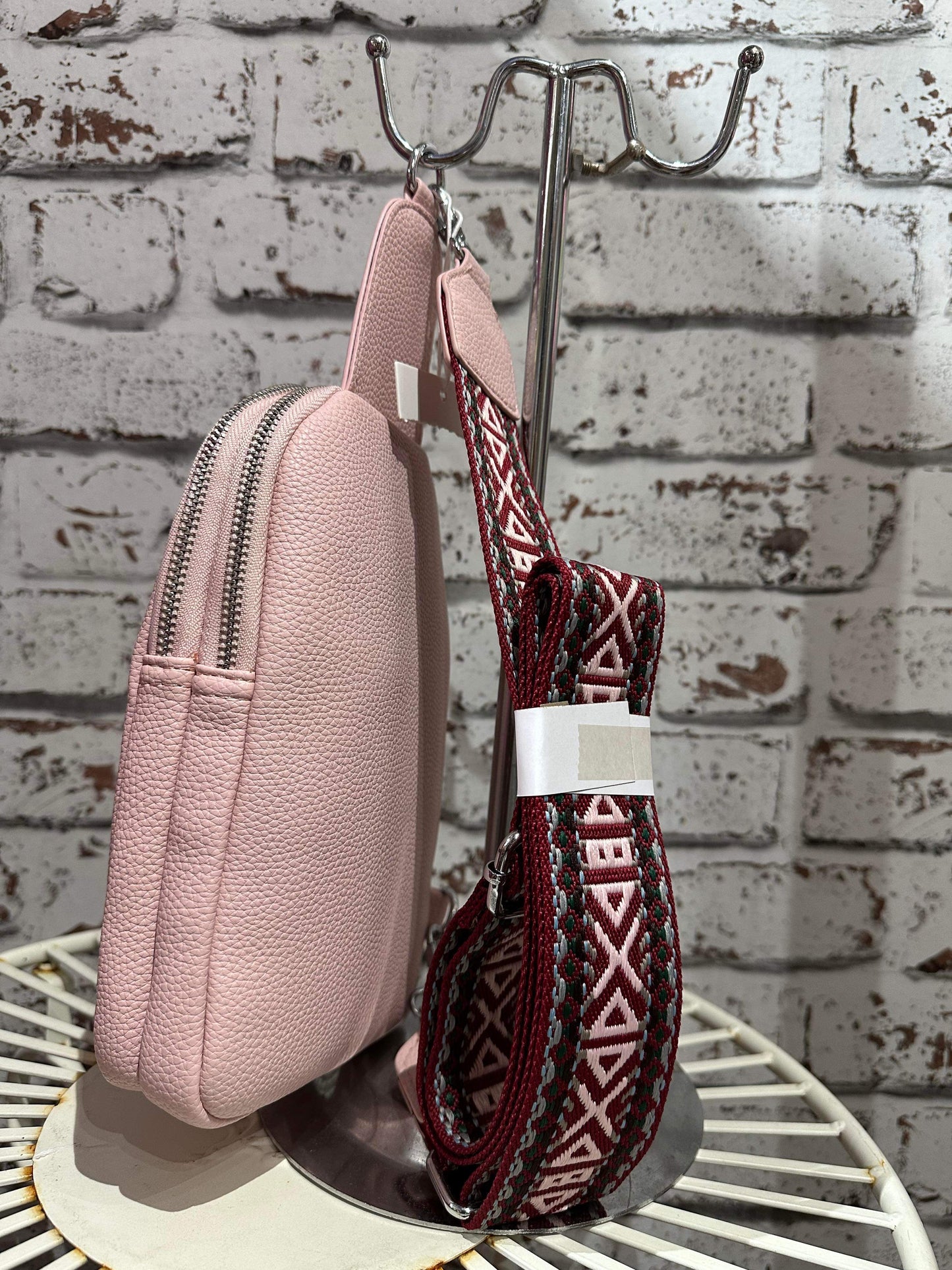 Double zip sling bag in dusty pink