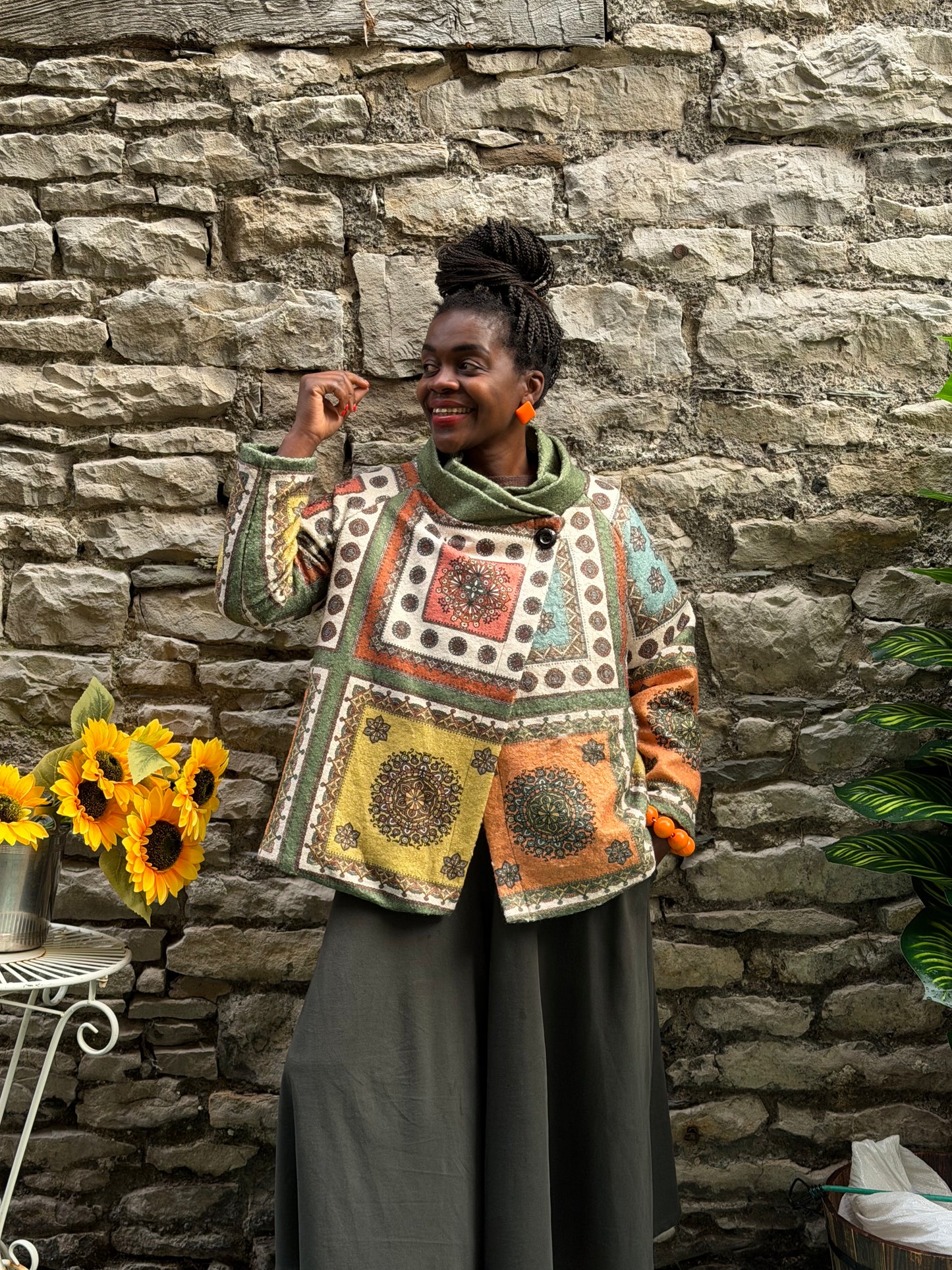 The Stunning Akeya Boucle Knit Jacket One Size 10-16
