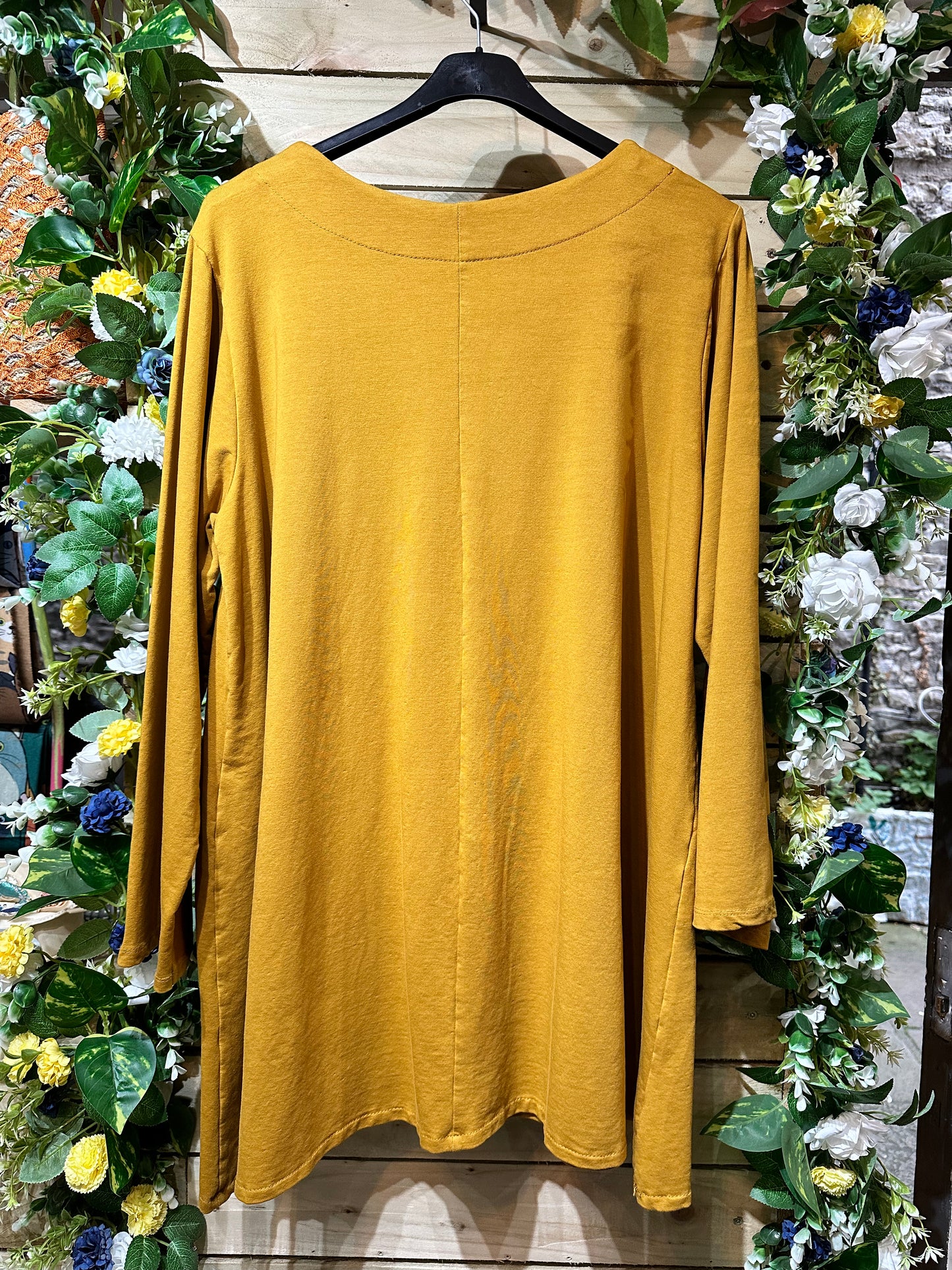 Applique Details Sweater Top Size 12-22 In Mustard