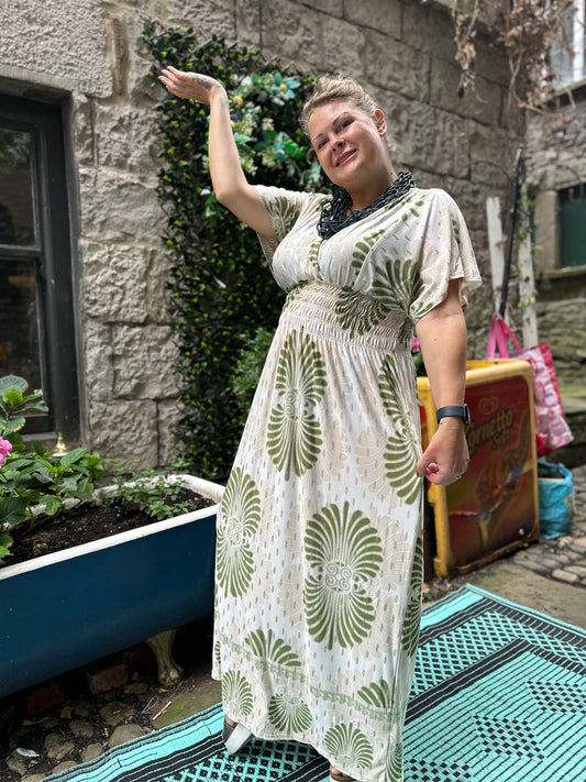 Tina Heart Stunning Printed Maxi Dress Fits Size 10-26