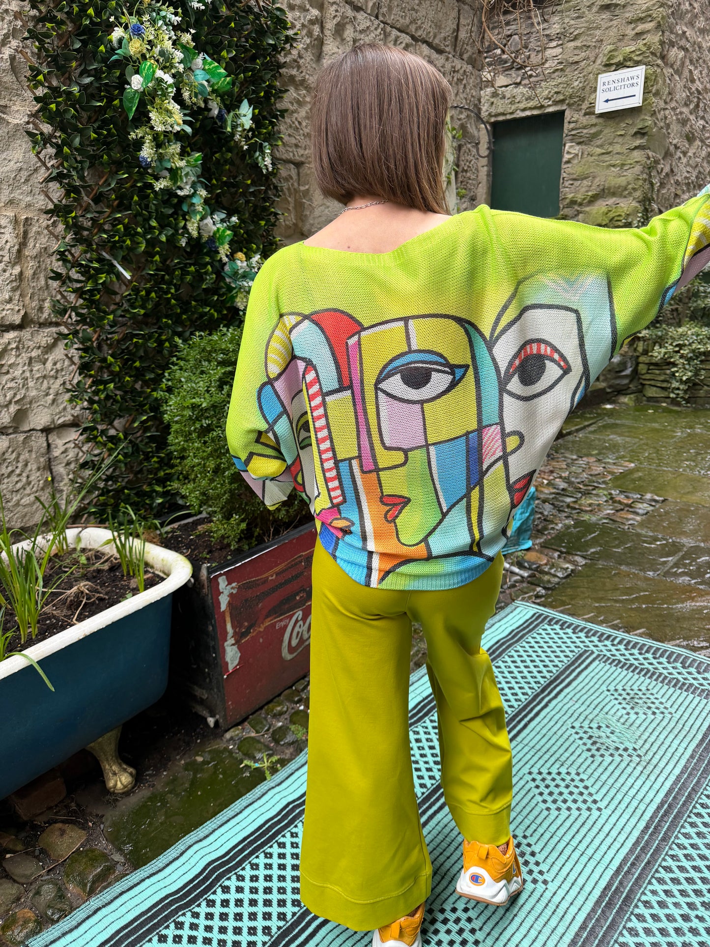 ODA Soft Knitted Top Size 8-18