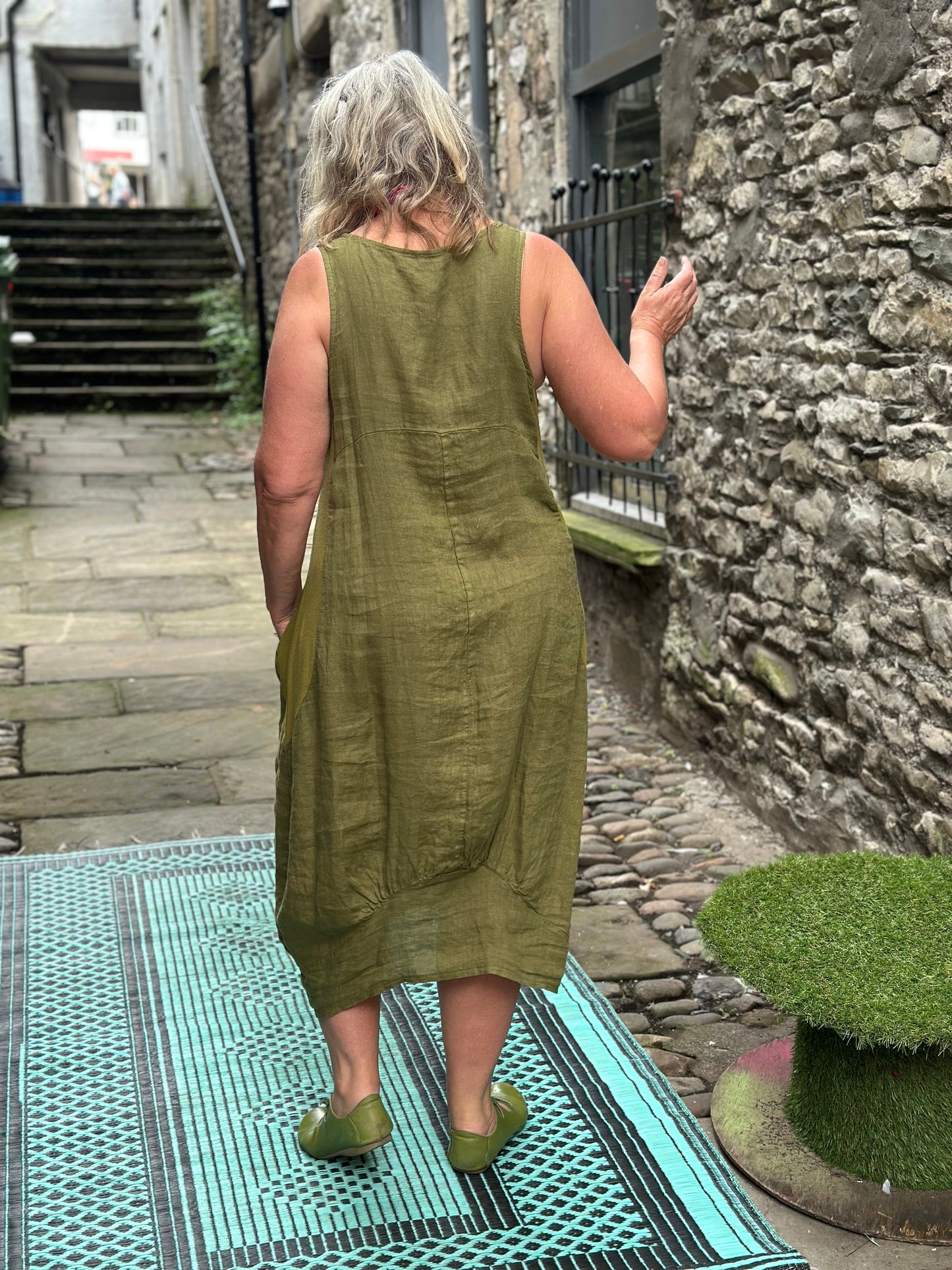 Stunning  Olive Green Pure Linen AKouma Dress with Pockets Cocoon Fits Size 12-20