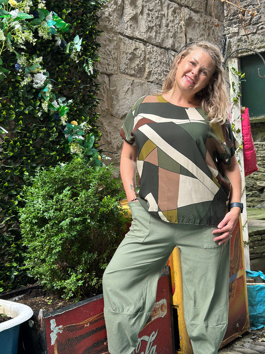 Ossa Geo Print Top Fits Size 8-18 Green mix Colours