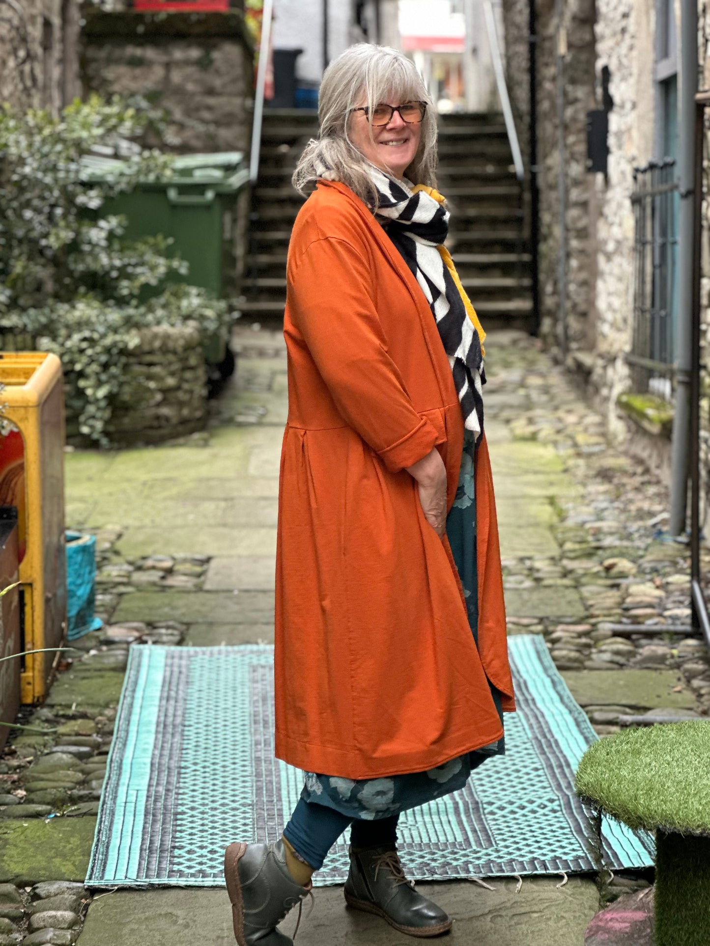 Stunning Edge To Edge Army Style Jacket In Rust Size 12-20