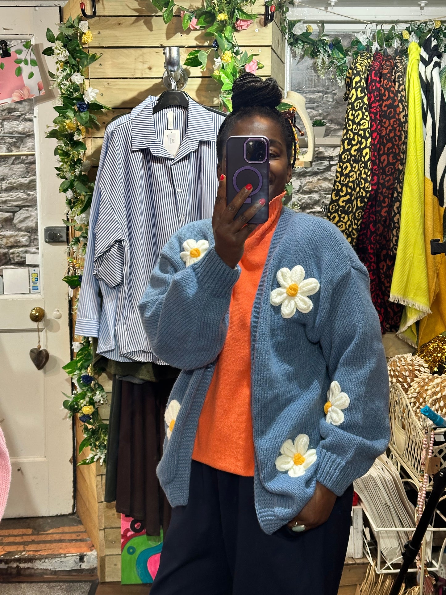 Stunning Soft Knit Daisy Cardigan In Denim Blue Size M/L – Iluvmemost