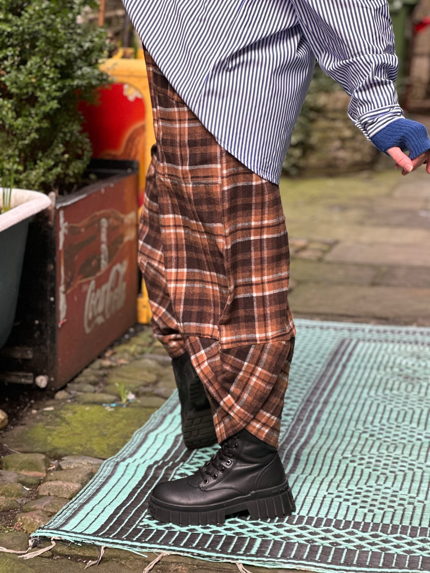 Soft Check Kuiza Trousers Fit Size 10-18