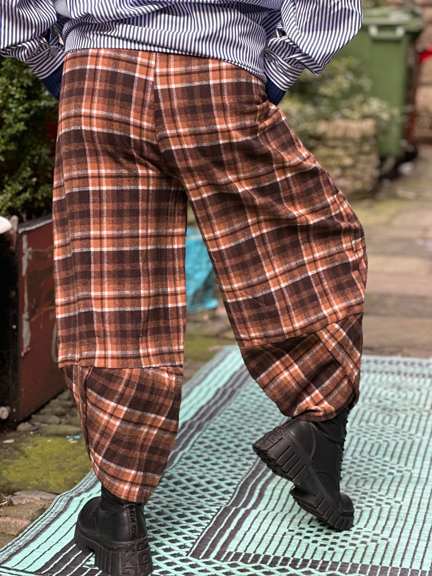 Soft Check Kuiza Trousers Fit Size 10-18