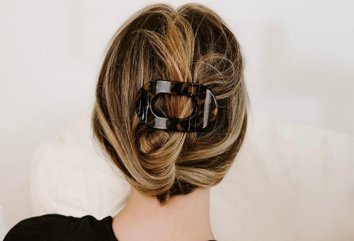 Flat hair clips