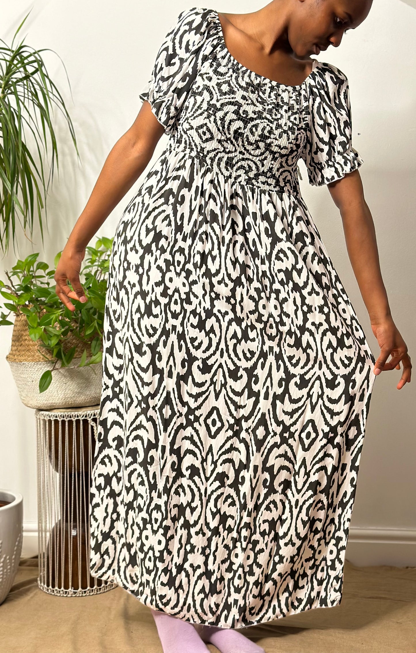 Stunning Black & White Ruched Bardot Maxi Dress Size 6-16