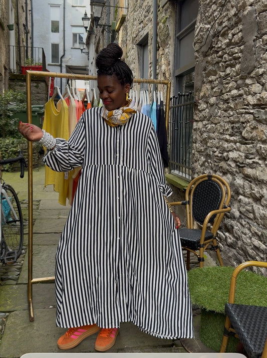 Absolutely Stunning French Striped Maxi Dress in Navy and White Fits Size 10-20