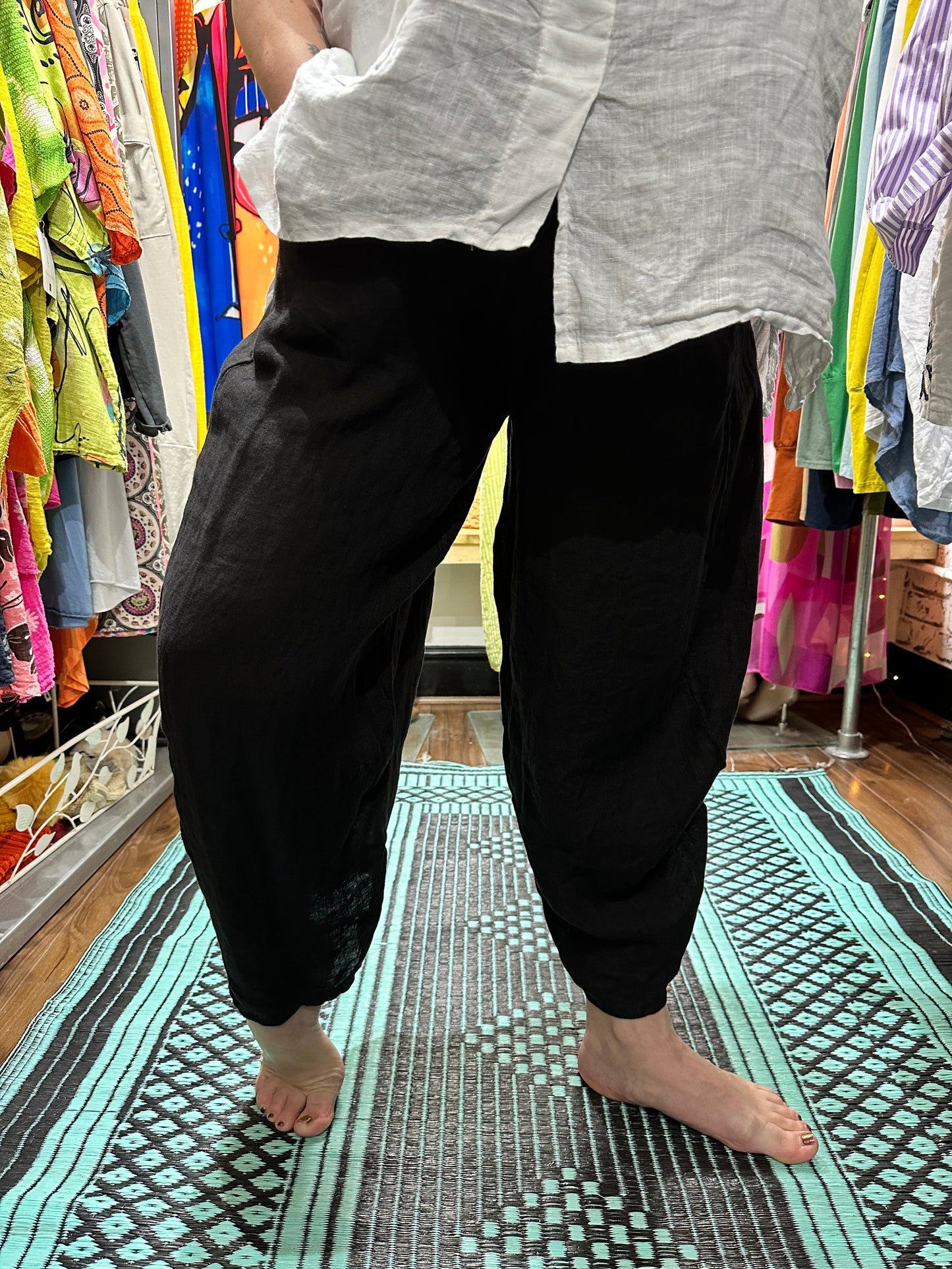 Kuiza in Pure Linen Trousers In Black Size 8-18