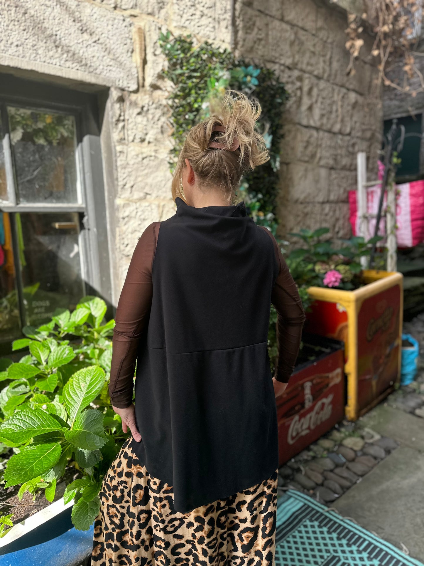 Moukia Black Gilet/Layering Top One Size Fit Size 8-18